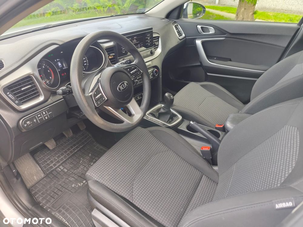 Kia Ceed 1.6 CRDi SCR L Business Line - 8