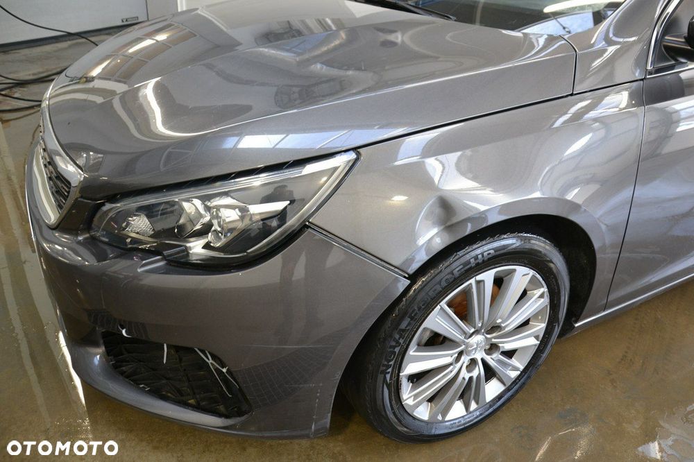 Peugeot 308 - 16