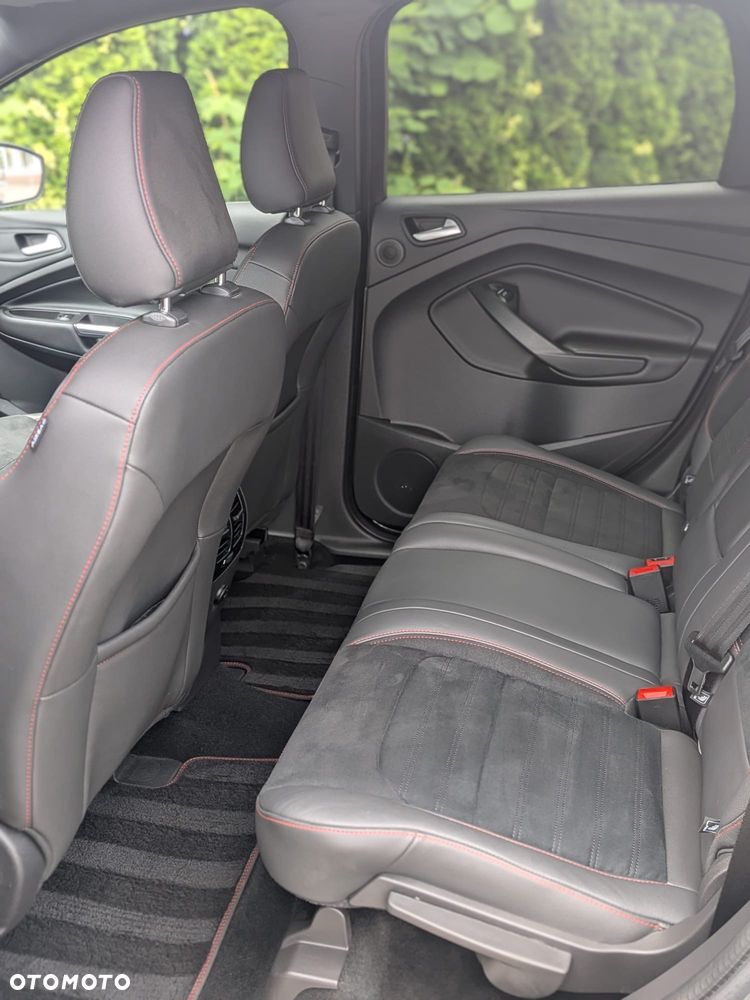 Ford Kuga 2.0 EcoBlue 4x4 ST-LINE - 13