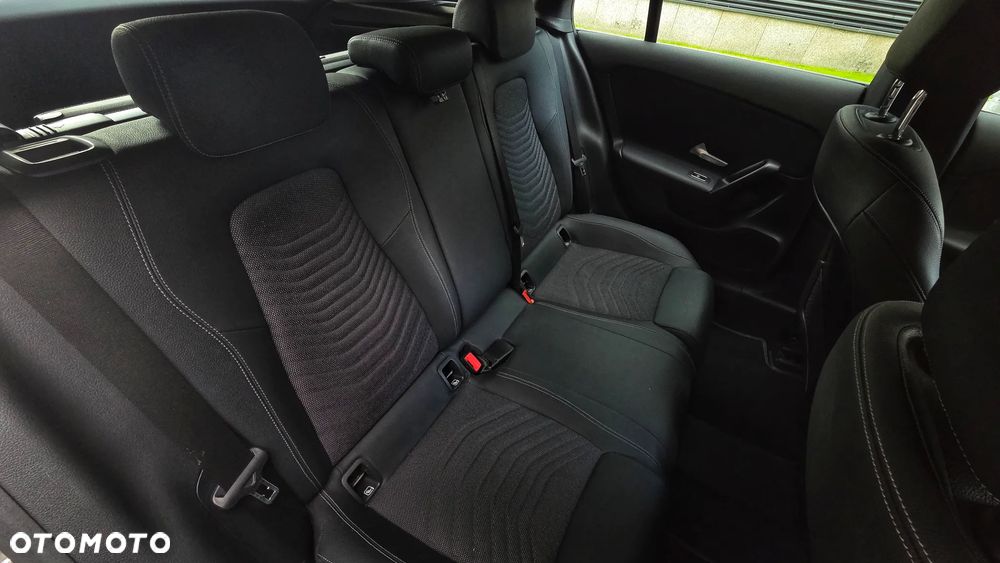 Mercedes-Benz CLA 250 e PHEV 8G-DCT - 15