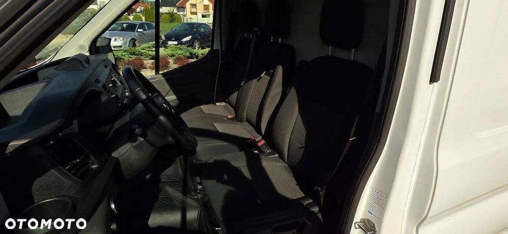 Ford Transit - 12