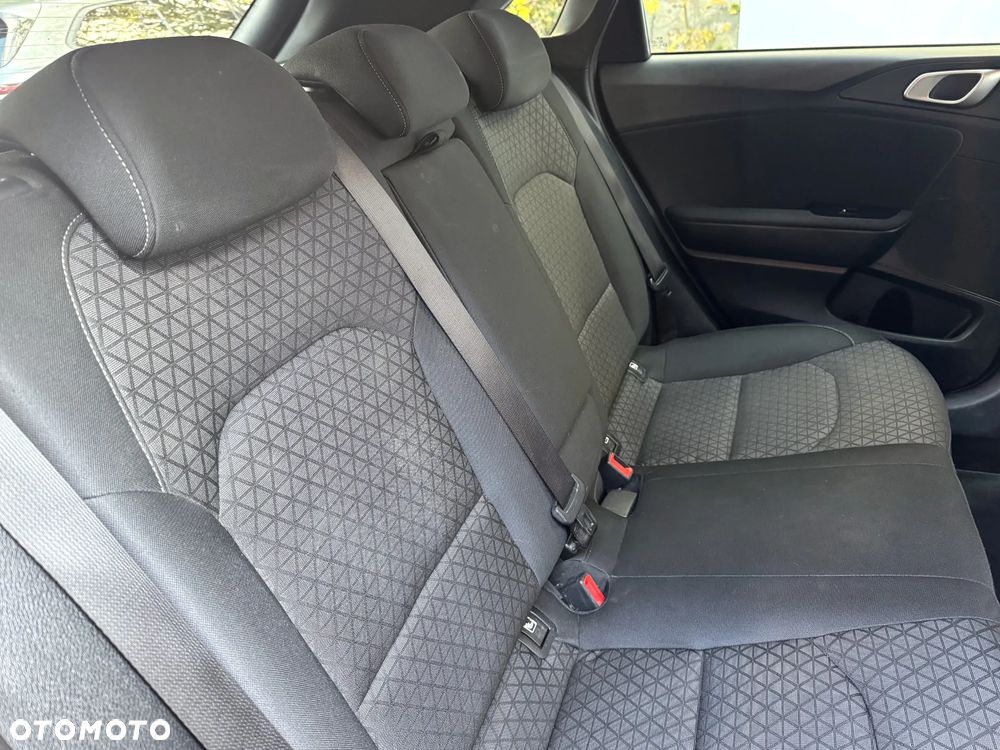 Kia Ceed 1.4 T-GDI L DCT - 17