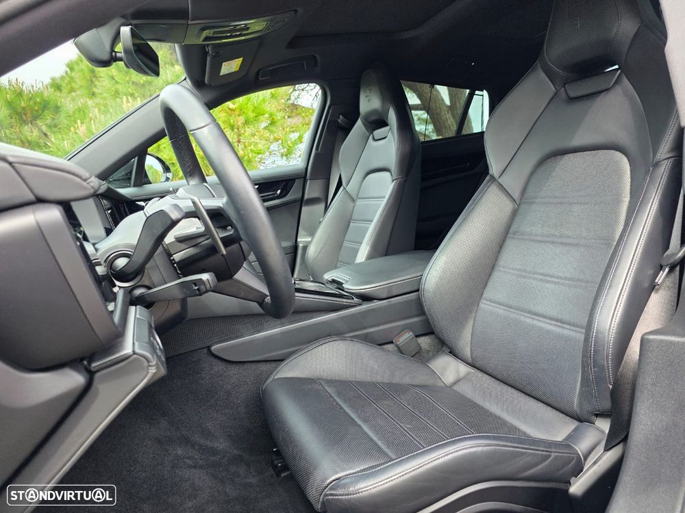 Porsche Panamera 4 E-Hybrid - 15