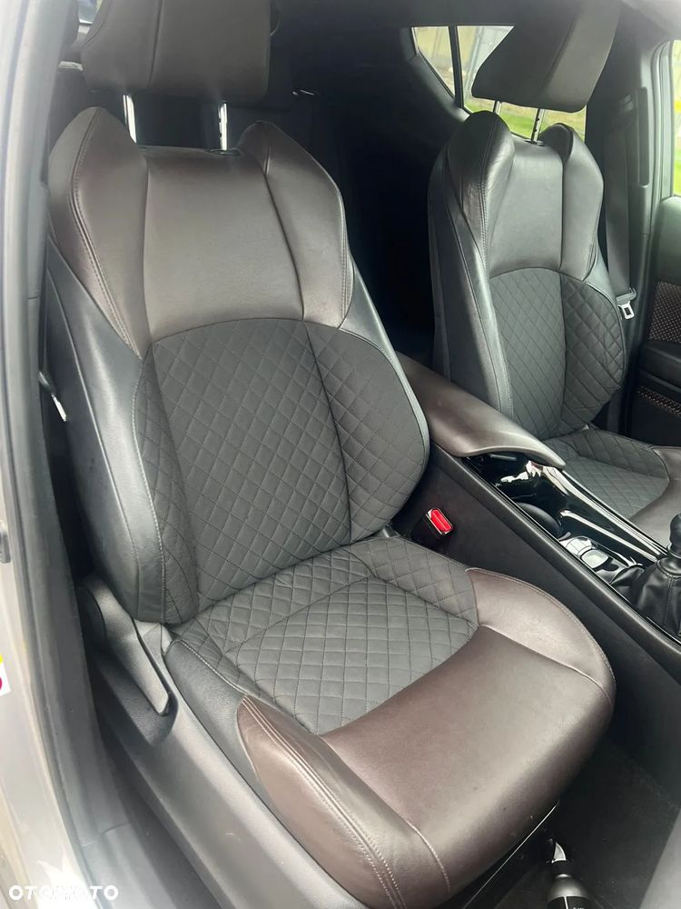 Toyota C-HR 1.2 Turbo Lounge - 24