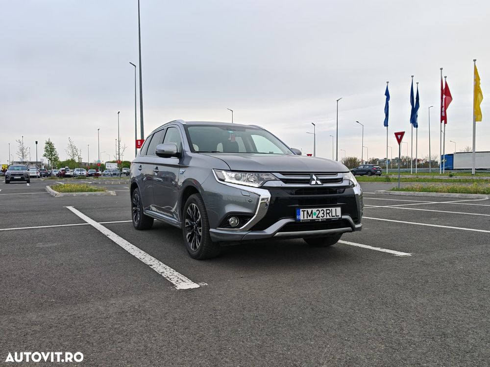 Mitsubishi Outlander 2.0 4WD - 1