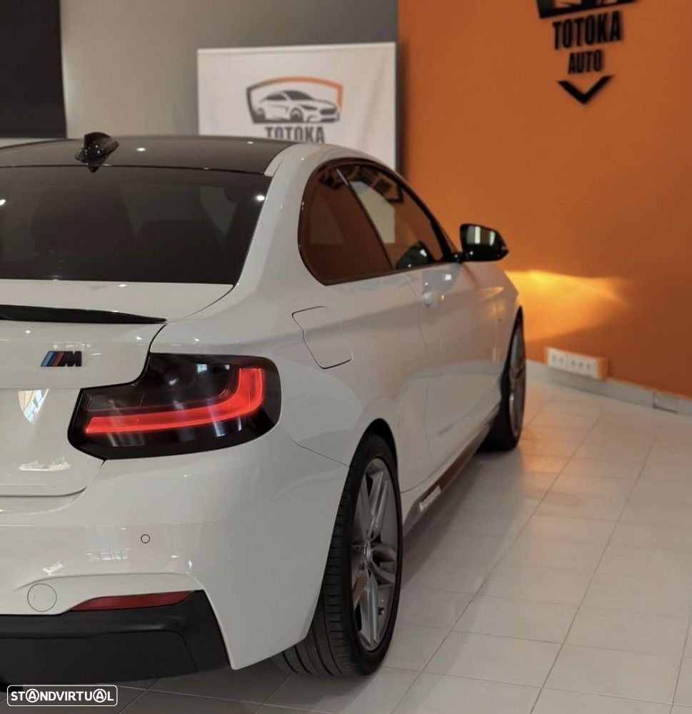 BMW 220 d Coupe Pack M Auto - 4
