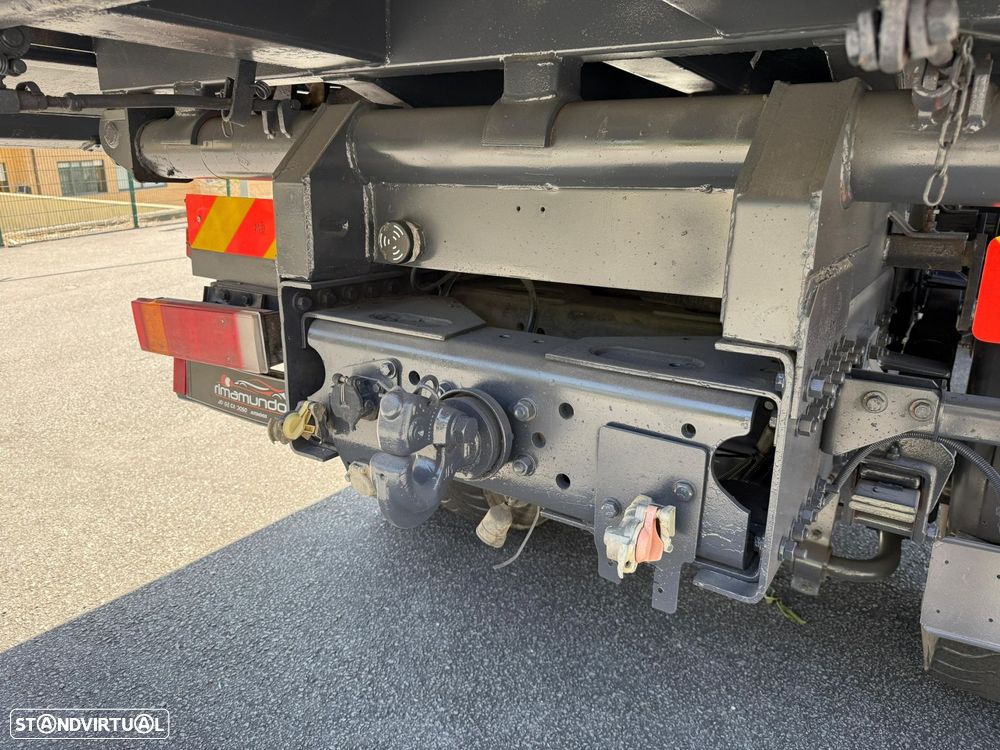 Renault Kerax 320 dci 4*2 - 16