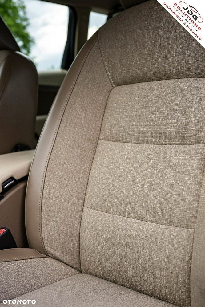Volvo XC 70 - 30