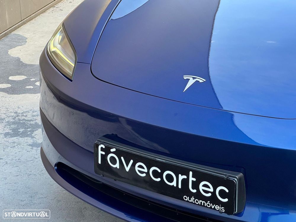 Tesla Model 3 2024 photo 3