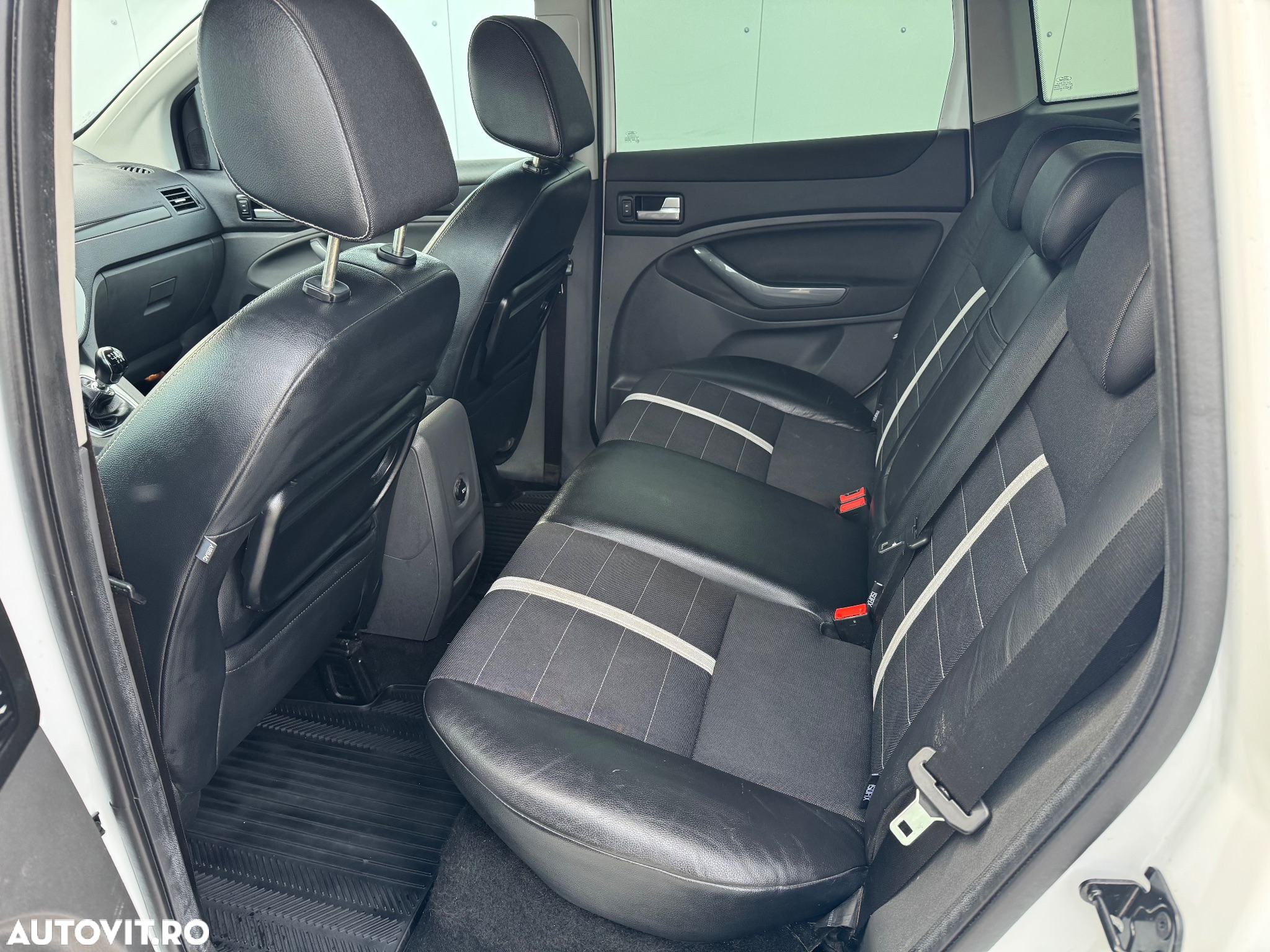 Ford Kuga 2.0 TDCi 4WD Trend - 5