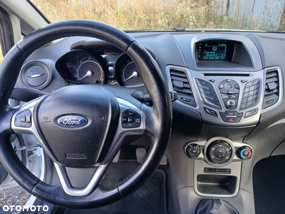 Ford Fiesta - 11