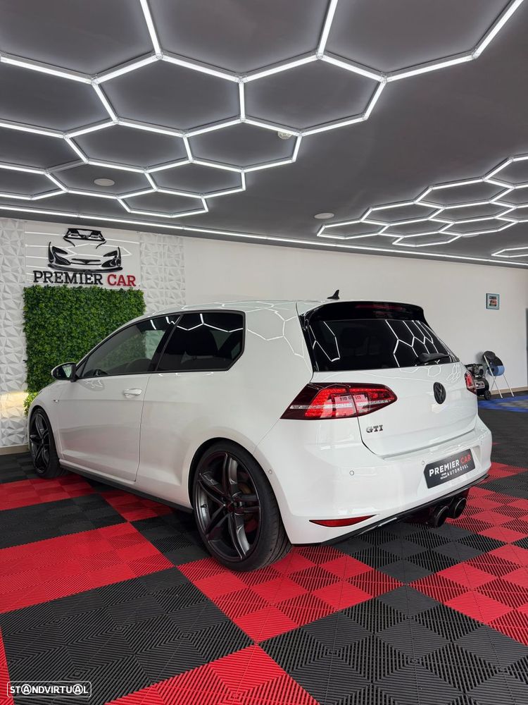VW Golf GTI Performance BlueMotion - 15