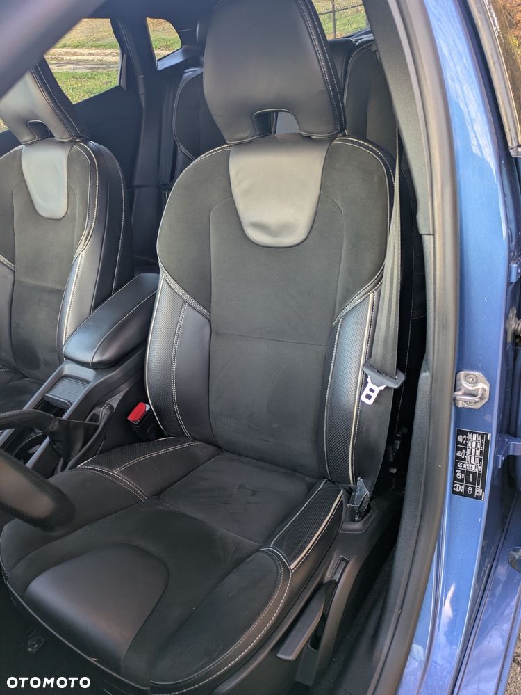 Volvo V40 T2 RDesign - 16