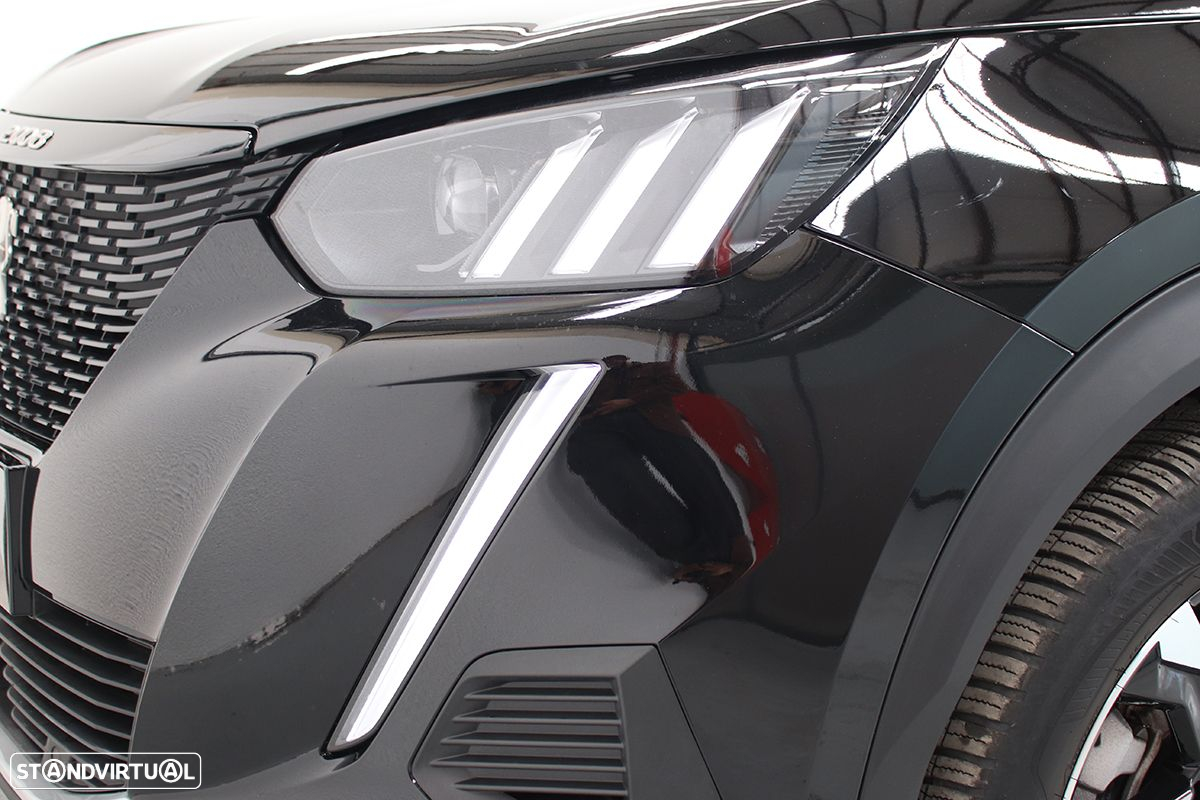 Peugeot e-2008 50 kWh GT - 6