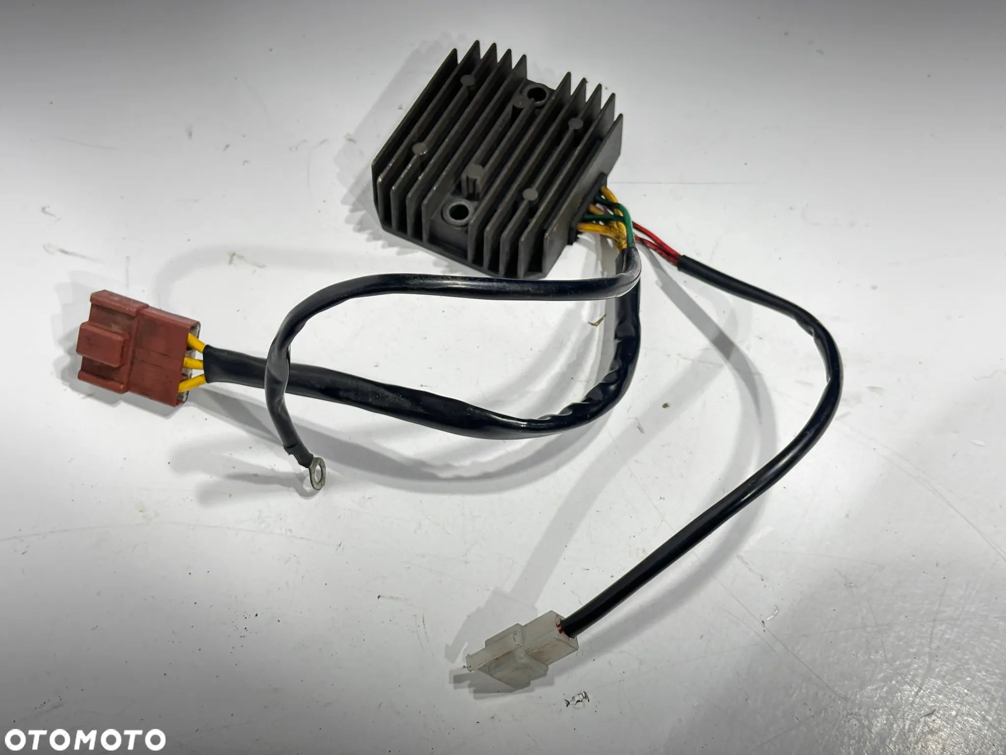 Regulator napięcia  KTM Duke 690   12-15R - 1