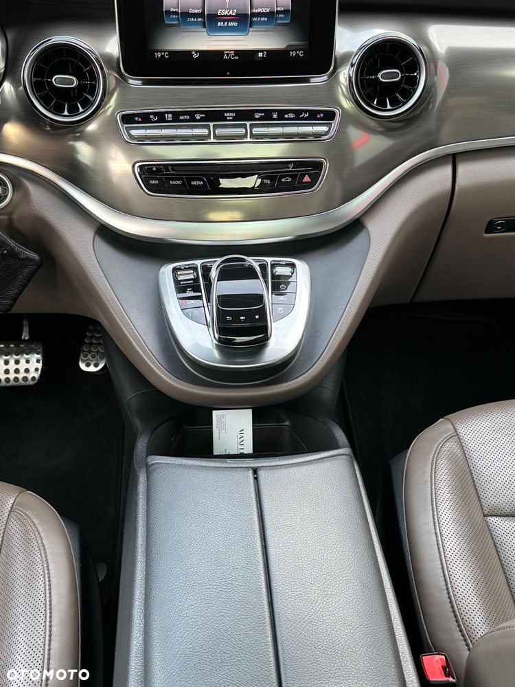 Mercedes-Benz Klasa V 300 d 4-Matic Avantgarde 9G-Tronic - 11