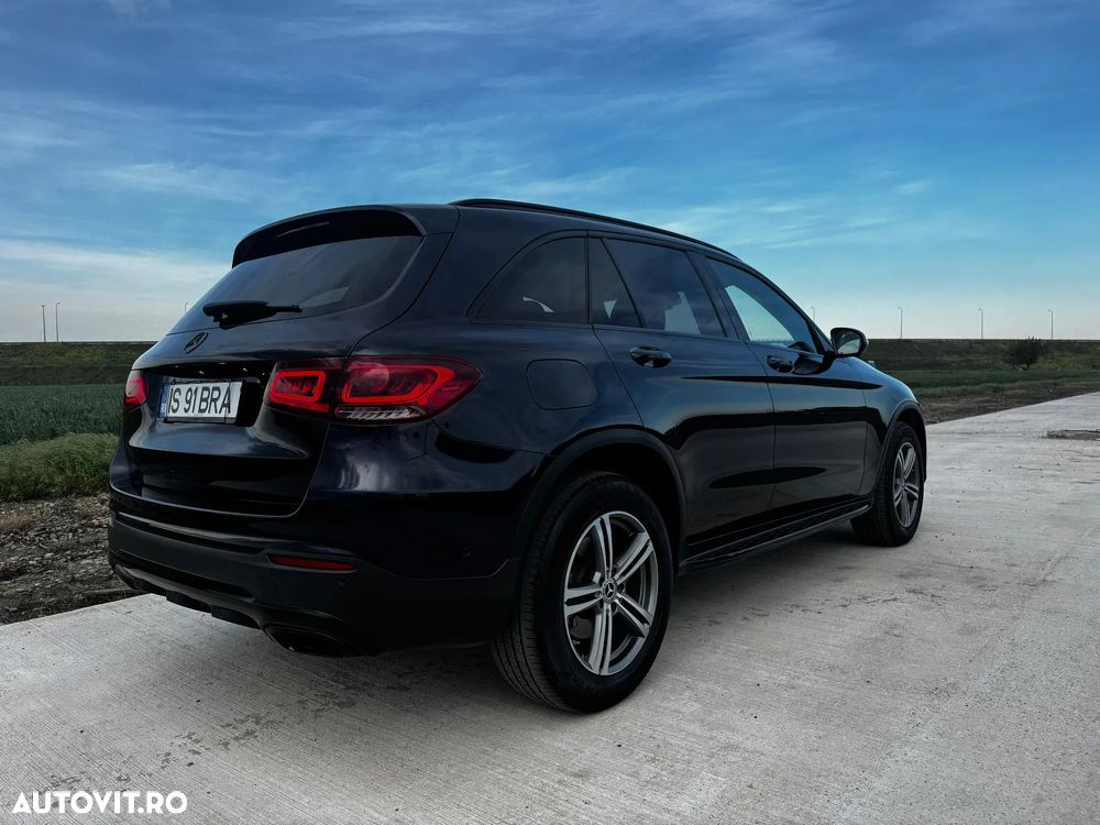 Mercedes-Benz GLC 300 4MATIC - 19