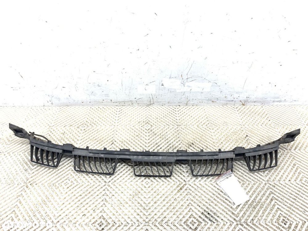 ŚLIZG ZDERZAKA TYŁ ŚRODKOWY  SKODA KAROQ (NU7, ND7) 2017 - 2022 2.0 TSI 4x4 140 kW [190 KM] - 1