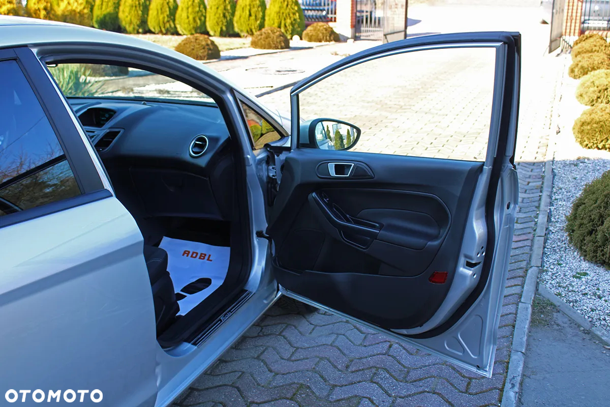 Ford Fiesta - 15