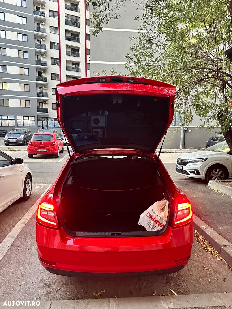 Skoda Octavia 2.0 TDI Style - 7