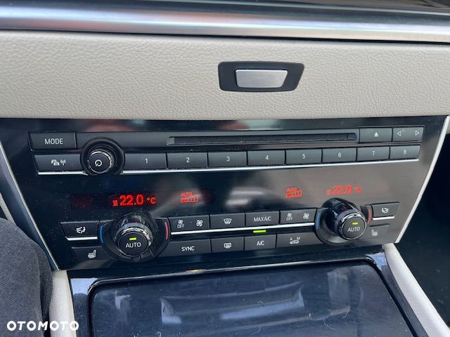 BMW Seria 5 530d xDrive - 15