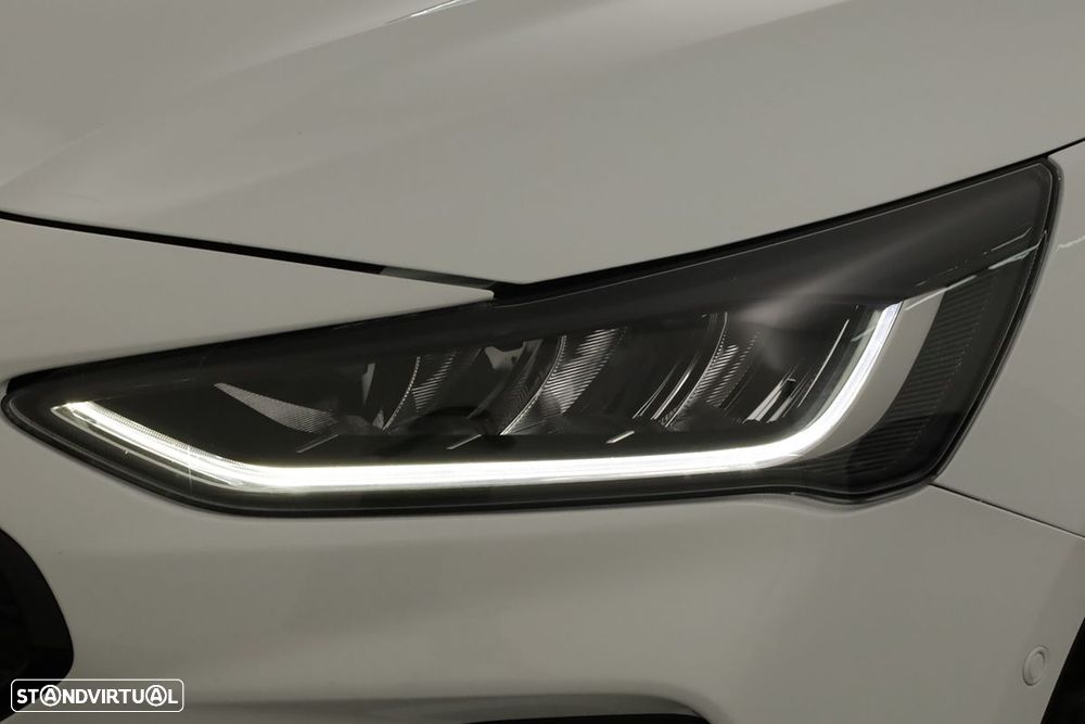 Ford Focus 1.0 EcoBoost MHEV ST-Line X - 6