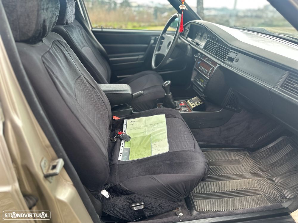 Mercedes-Benz A 190 - 11