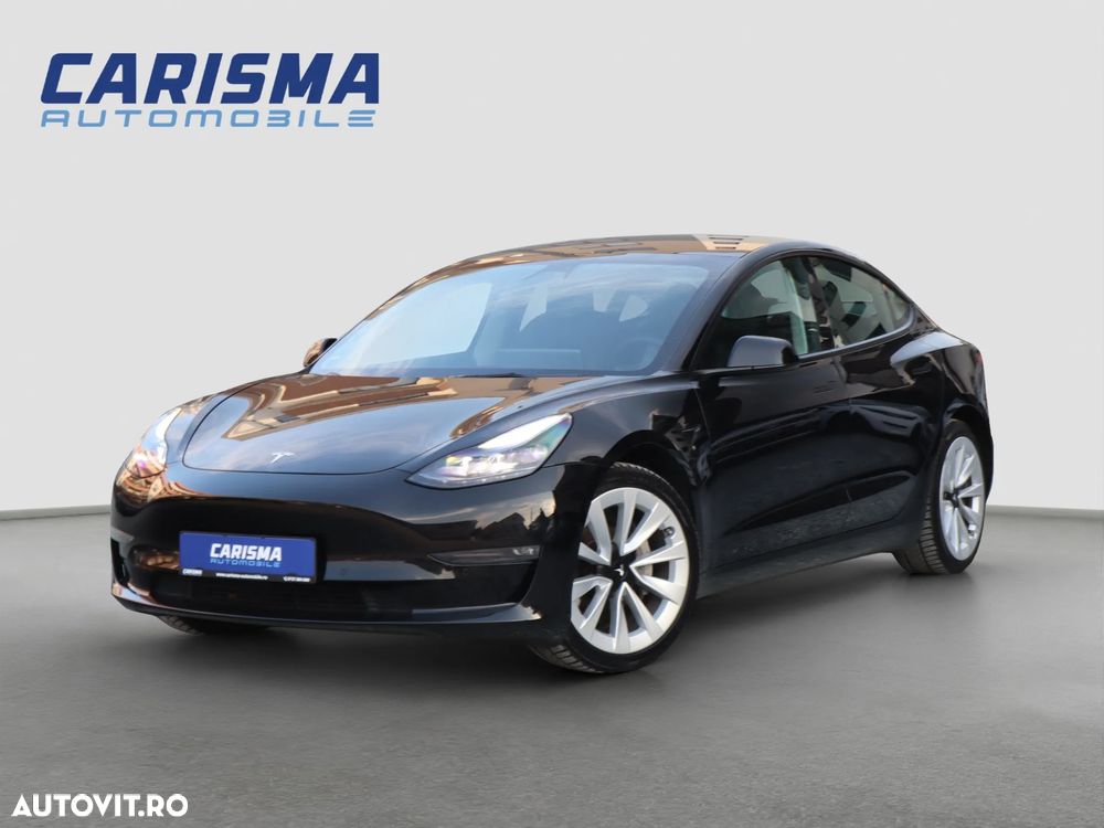 Tesla Model 3 - 3