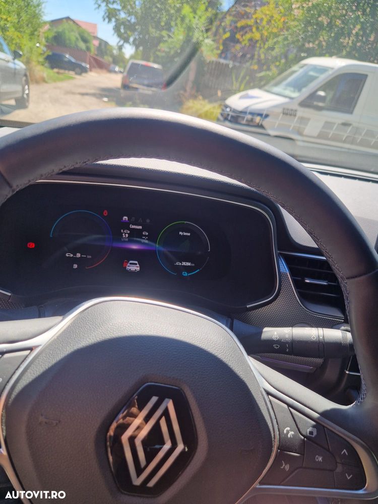 Renault ARKANA E-TECH - 6