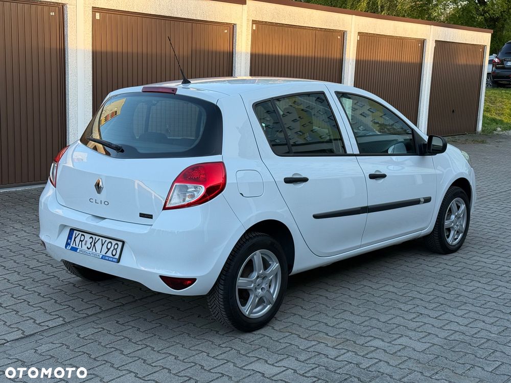 Renault Clio 1.2 16V Expression - 23
