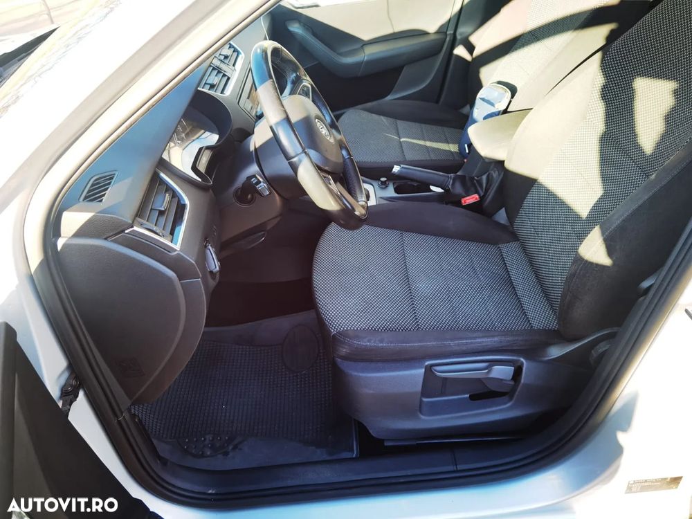 Skoda Octavia 1.6 TDI Classic DSG - 7