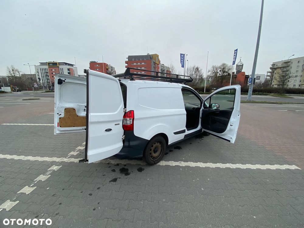 Ford Transit Courier - 7
