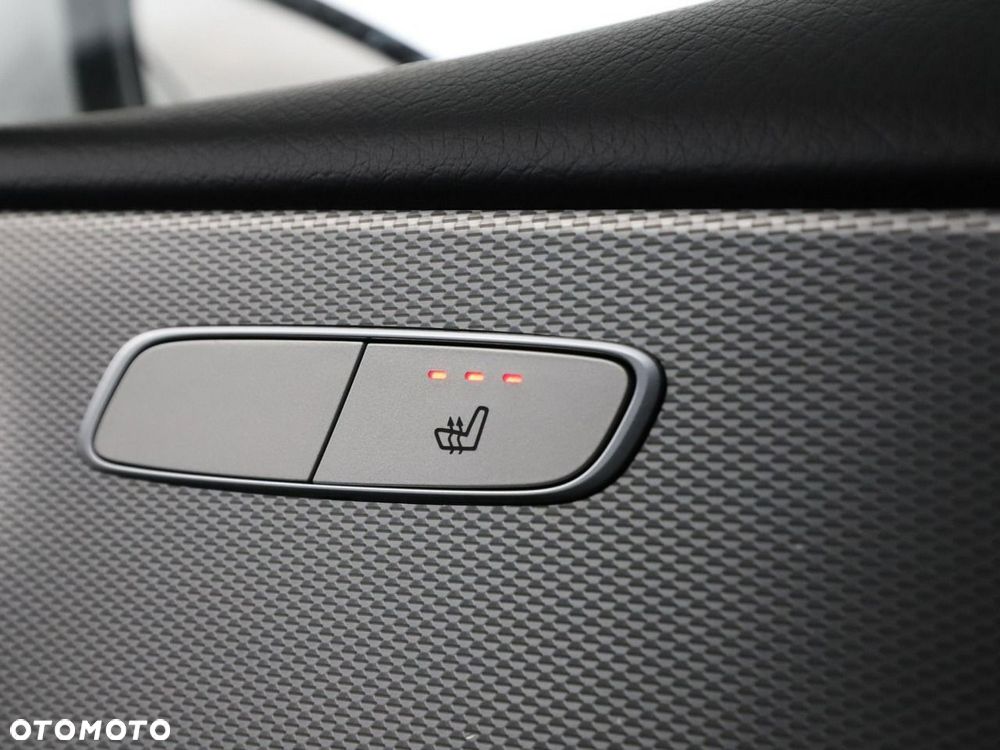 Mercedes-Benz Klasa E 220 d Avantgarde - 39