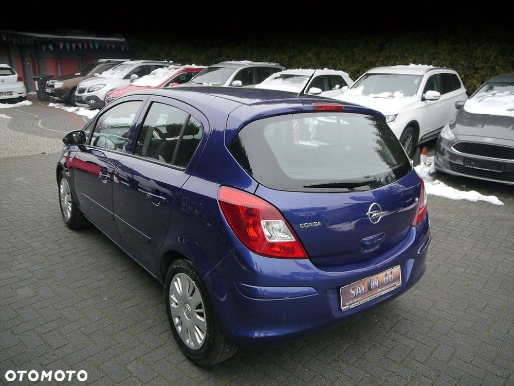 Opel Corsa 1.4 16V Cosmo - 6