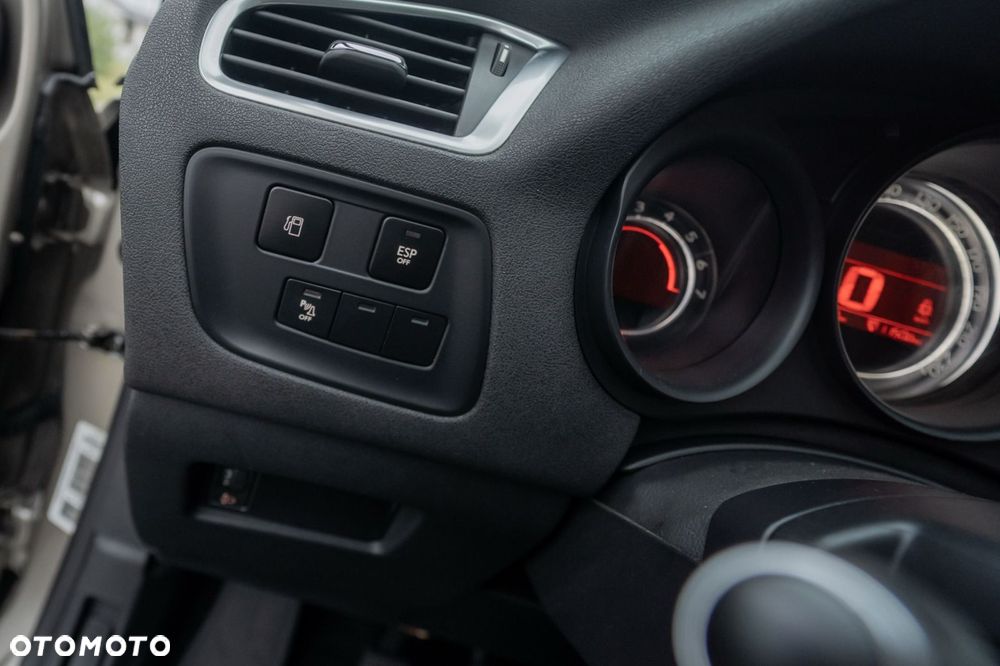 Citroën C4 1.6 HDi Seduction - 20