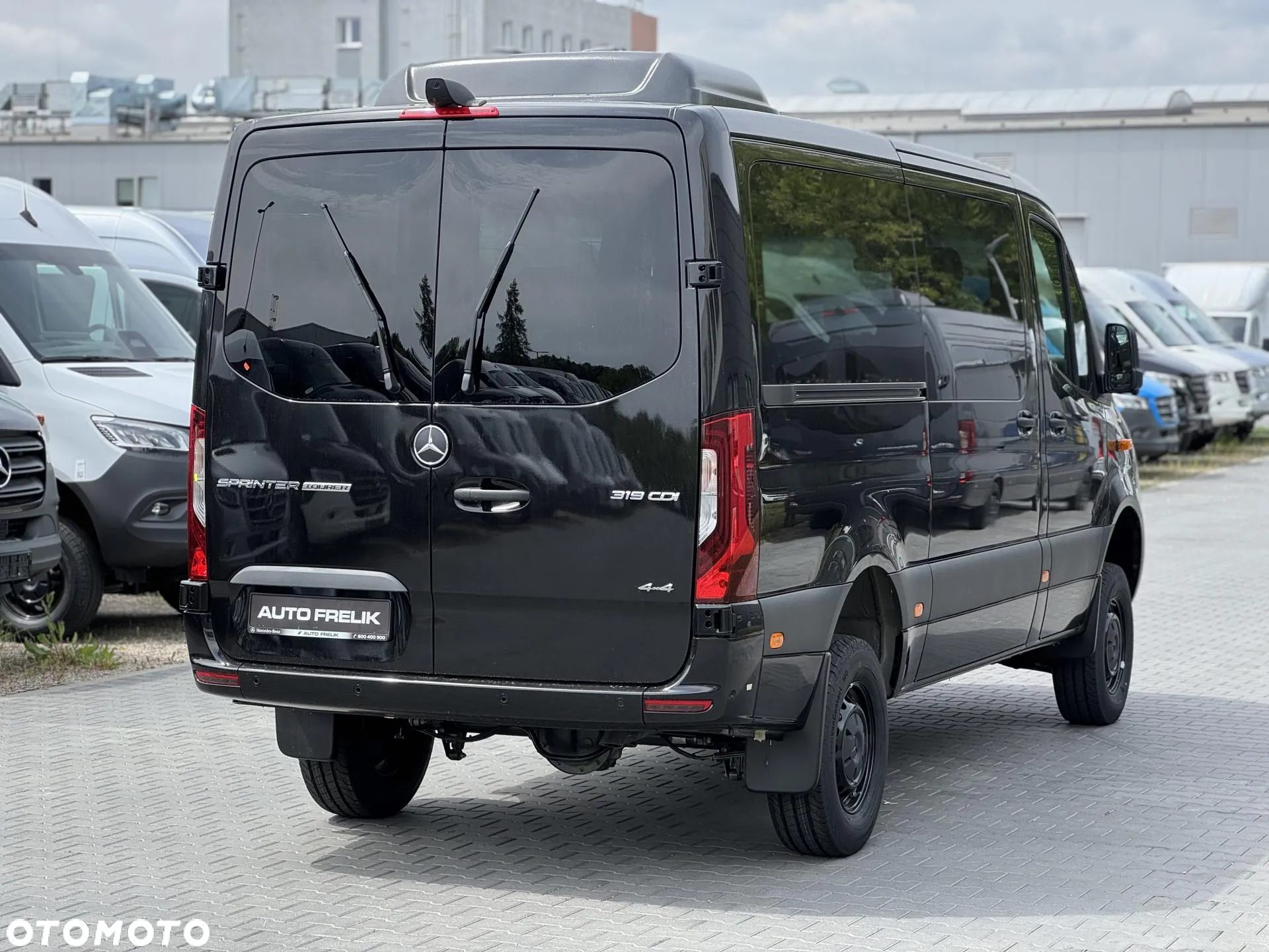 Mercedes-Benz Sprinter 319 CDI Standard SELECT AWD 9G-Tronic 907.233 - 6