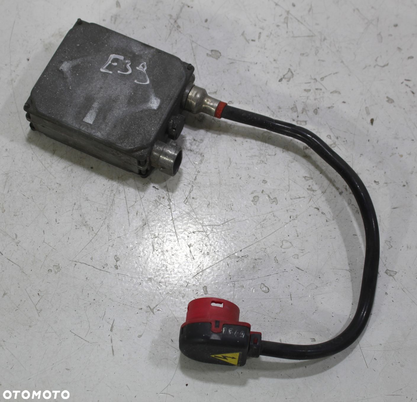 PRZETWORNICA XENON BMW E39 5DV 007760-29 - 1
