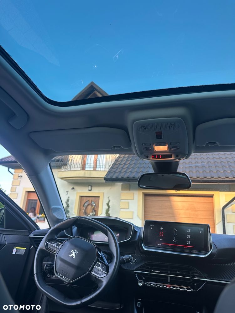 Peugeot 208 PureTech 100 GT - 17