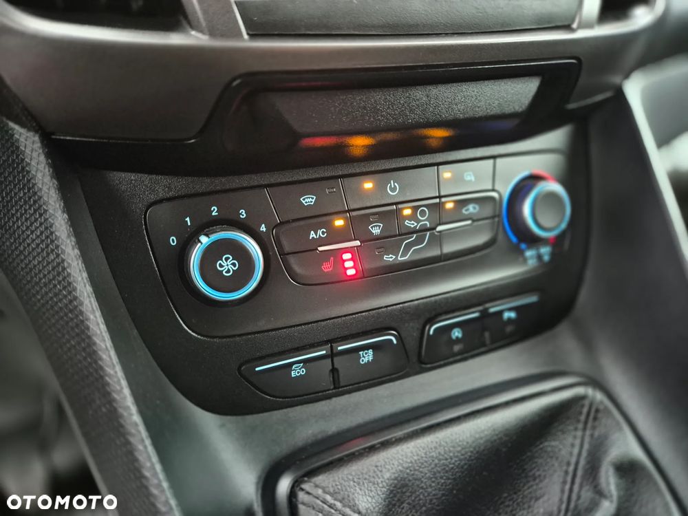 Ford TRANSIT CONNECT - 39