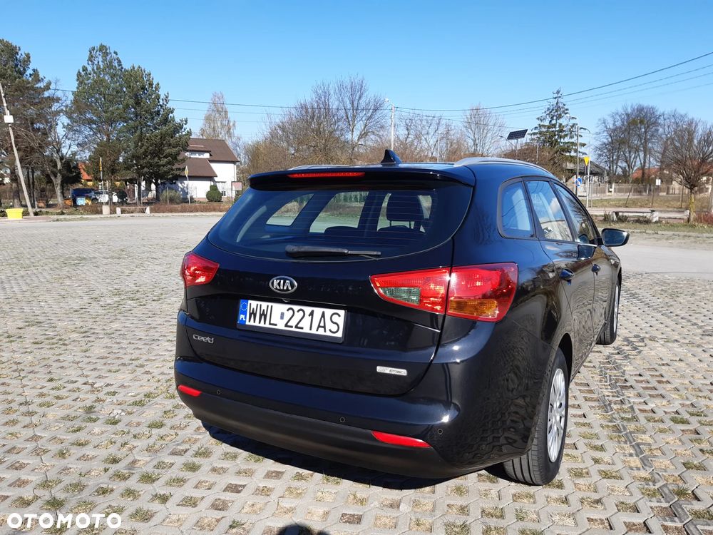 Kia Ceed - 15