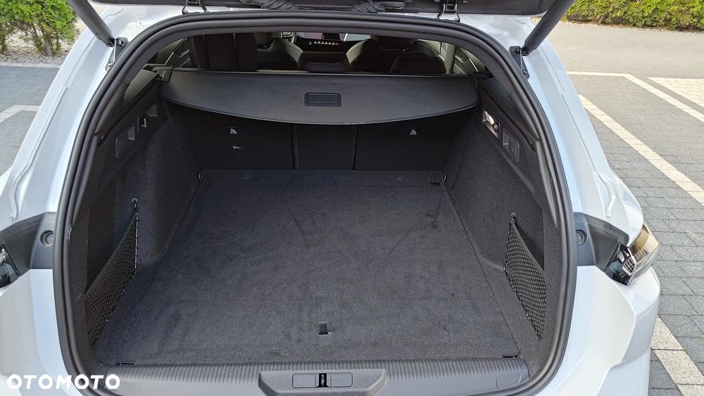 Peugeot 308 1.6 Hybrid PHEV GT EAT8 - 12