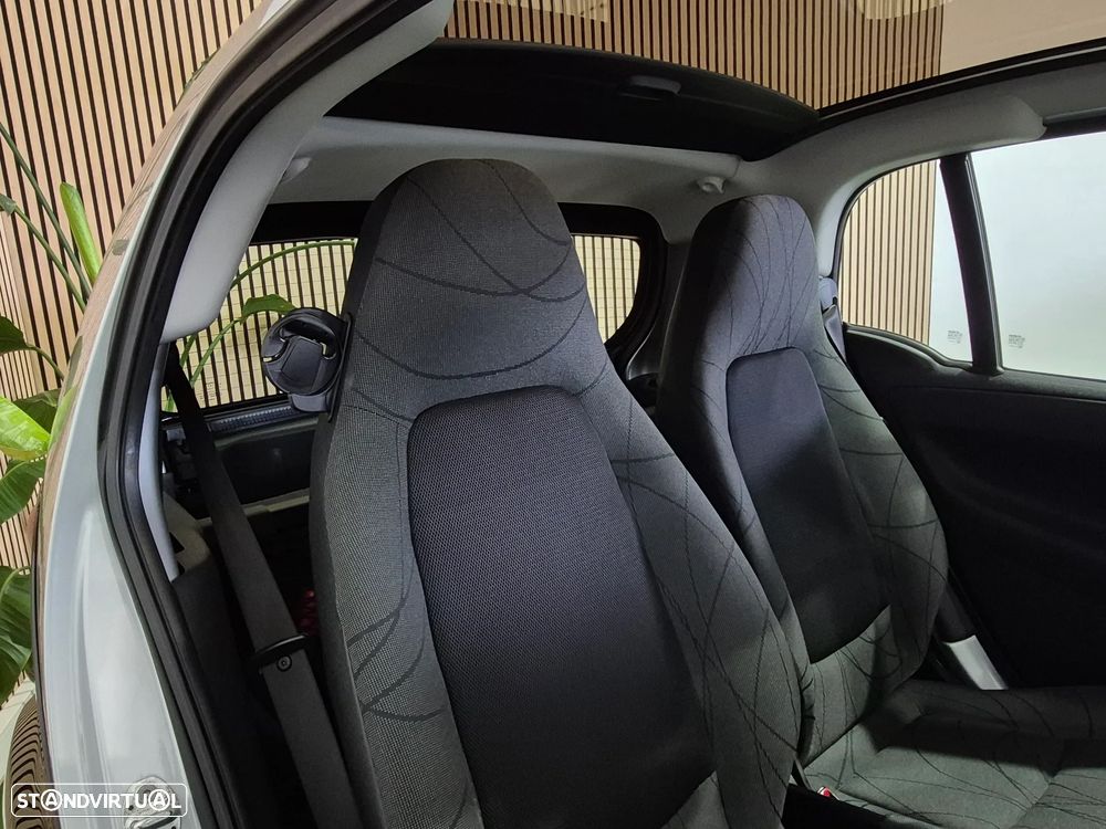 Smart ForTwo Coupé 0.8 cdi Passion 54 - 13