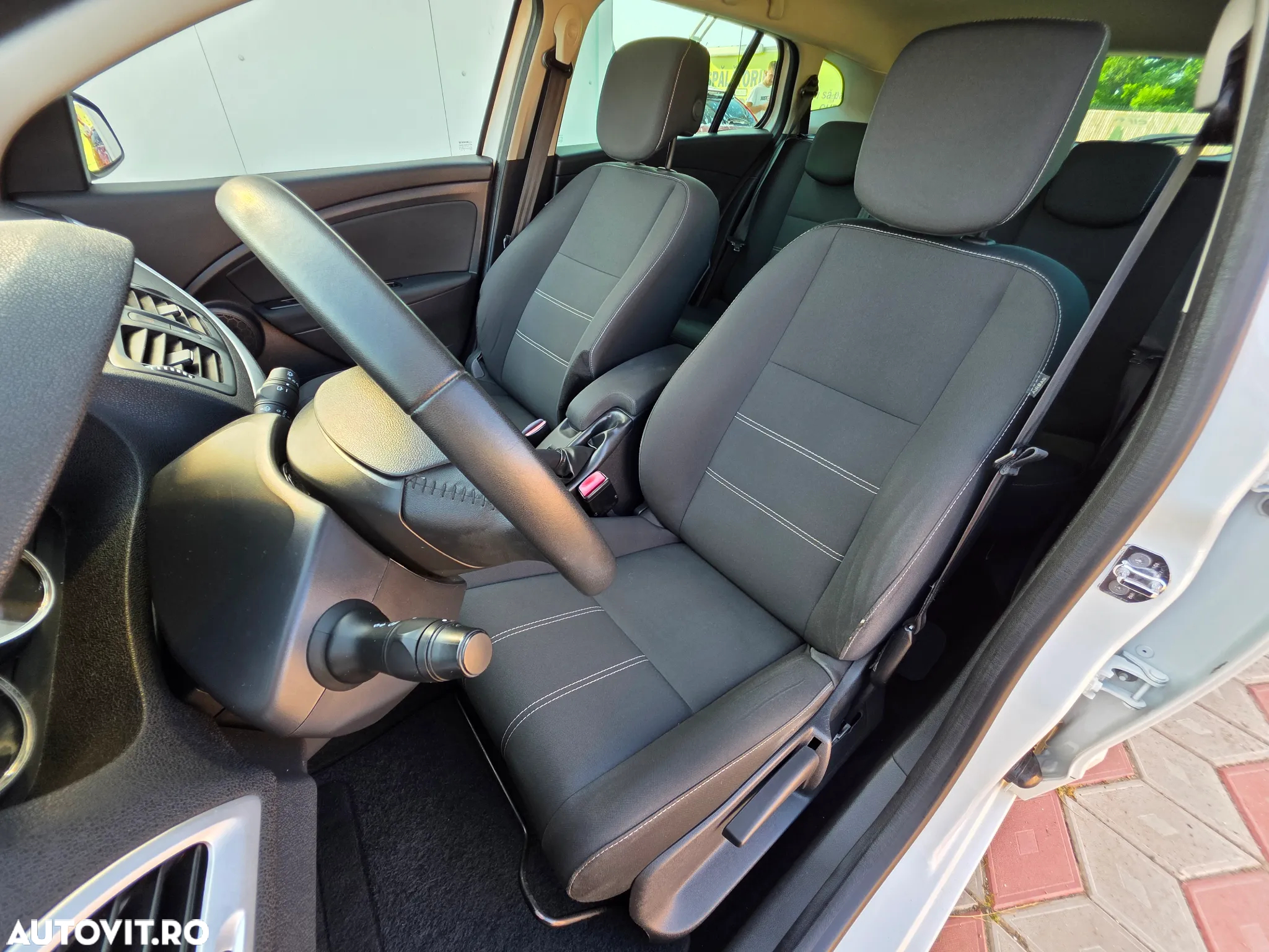 Renault Megane dCi 110 FAP LIMITED - 18