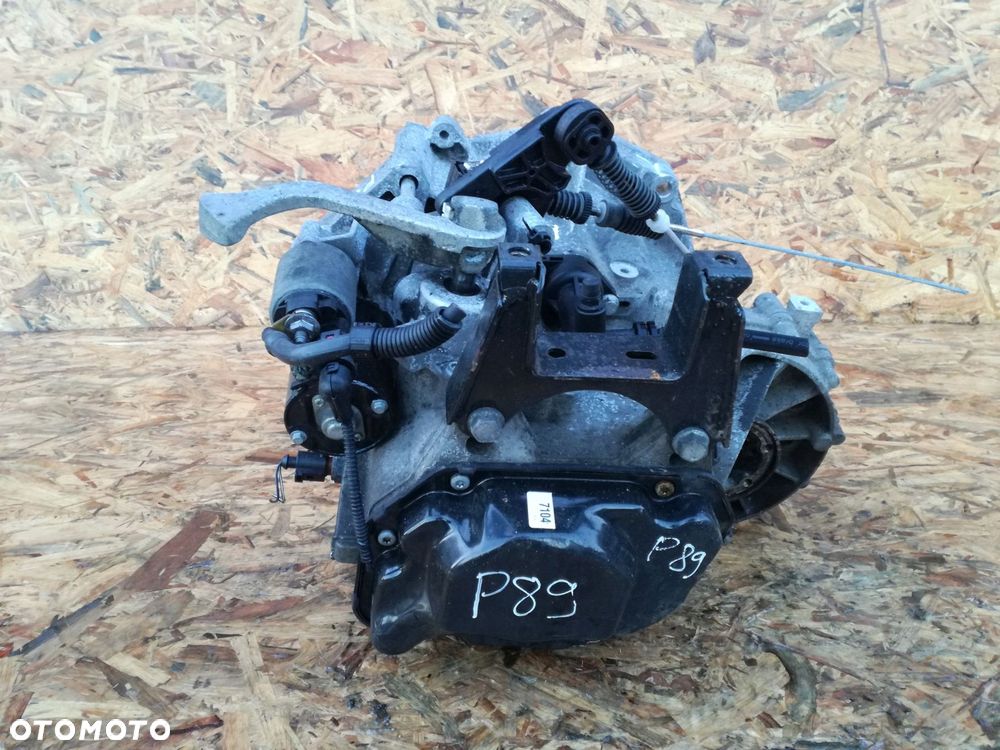 skoda roomster skrzynia biegów mkg manualna 5-biegowa 1.2 benzyna 69km 2011 - 4