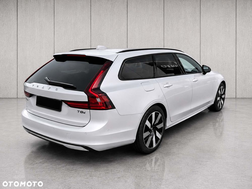 Volvo V90 T8 AWD Plug-In Hybrid Plus Dark - 4