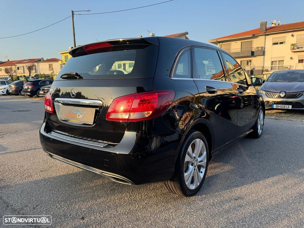 Mercedes-Benz B 180 d Urban - 4