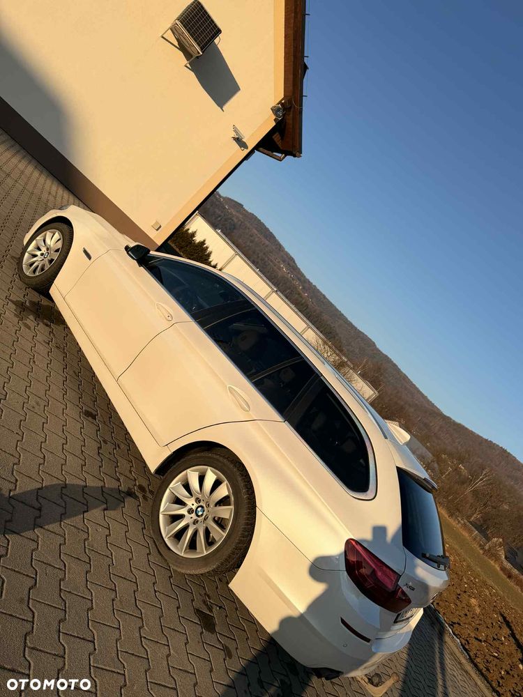 BMW Seria 5 520d xDrive - 3