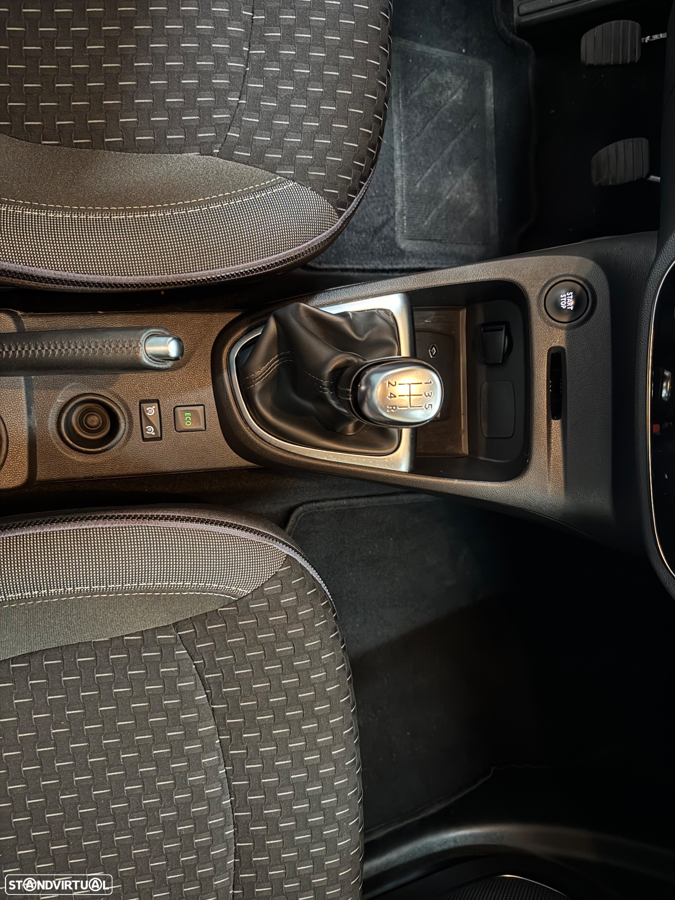 Renault Captur 0.9 TCE Exclusive - 17