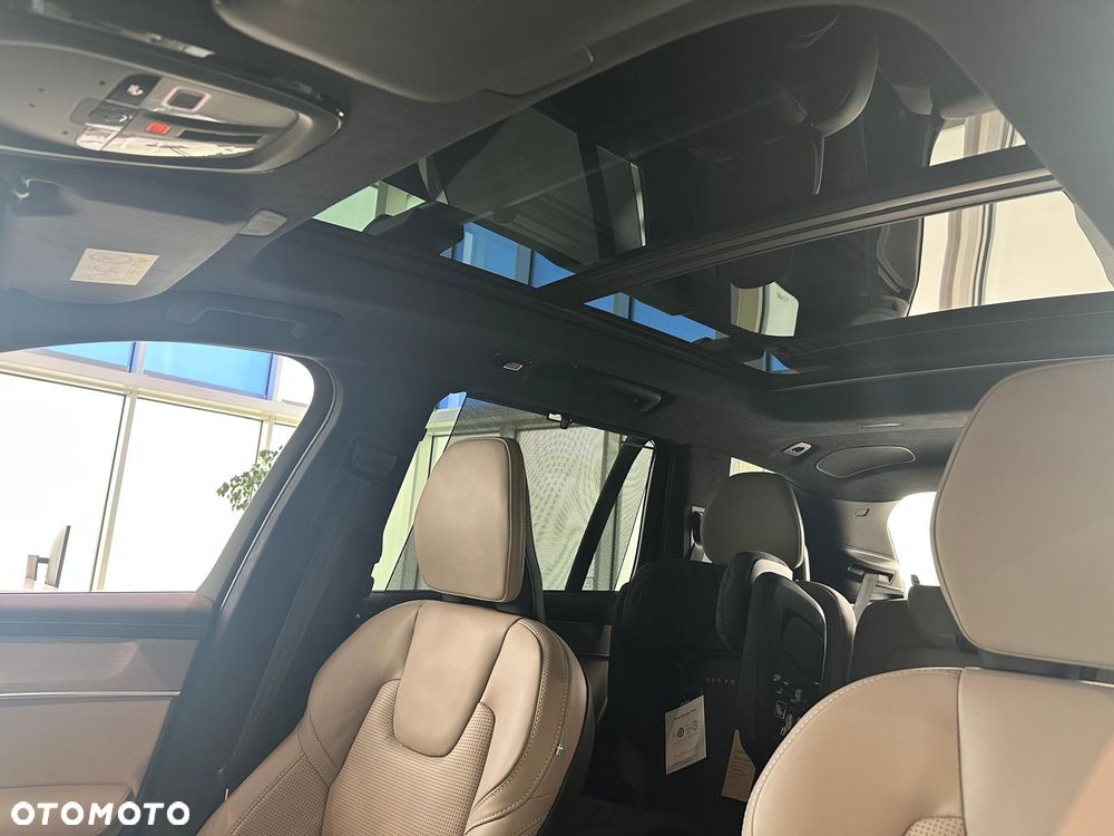 Volvo XC 90 T8 AWD Plug-In Hybrid Ultra Bright 7os - 13