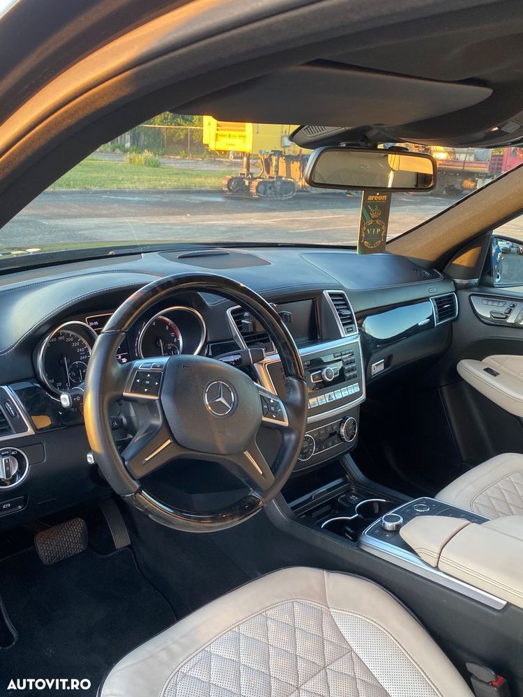 Mercedes-Benz ML 350 BlueTEC 4MATIC 7G-TRONIC Edition 1 - 5